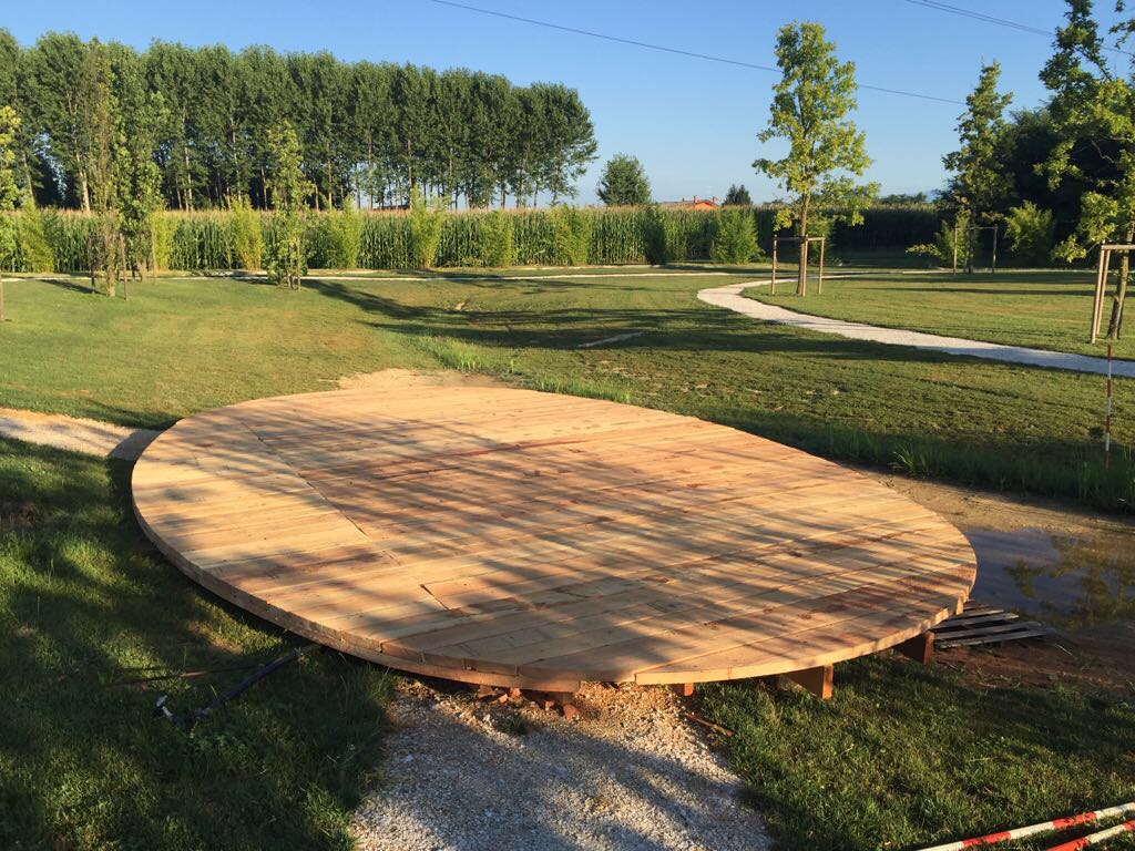 Camminamento in giardino